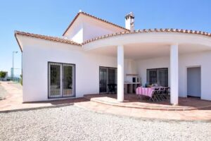 Casa de vacaciones en Arenas con piscina privada- Belvilla by Oyo
