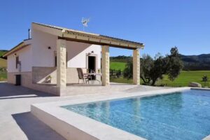 Casa de vacaciones en Villanueva con piscina- Belvilla by Oyo