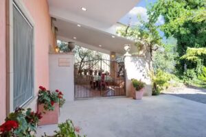 Casa de vacaciones Fraga con piscina privada- Belvilla by Oyo