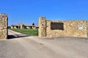 CASA ECUESTRE CARMEN MARTÍNEZ