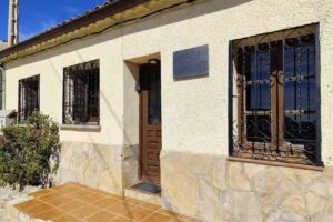 Casa Escalones