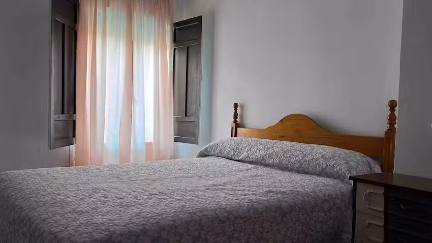 Casa Fuente del molino – CASA en La Iruela con vistas al castillo