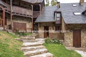 Casa Guineu by Totiarn