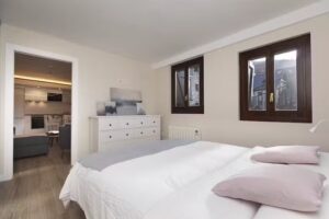 Casa Ikuspe by Bevalle