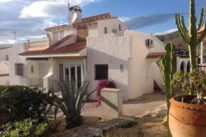 Casa Jomy Holidayhouse Neptuno www.covetafuma.es