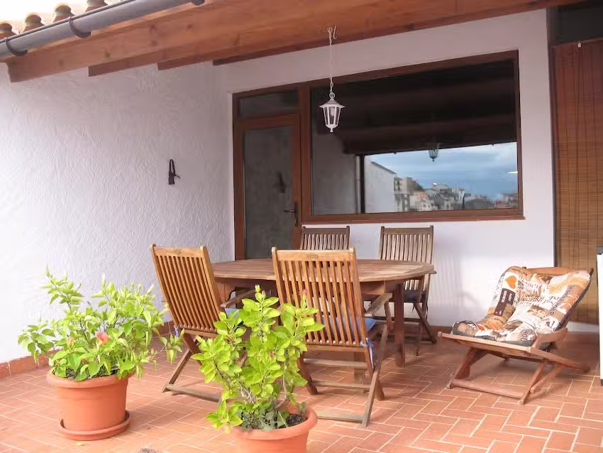 Casa La Cènia – Habitour