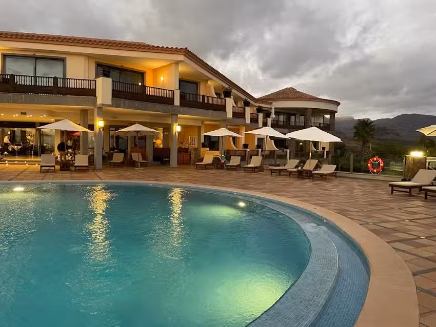 Casa León Royal Retreat