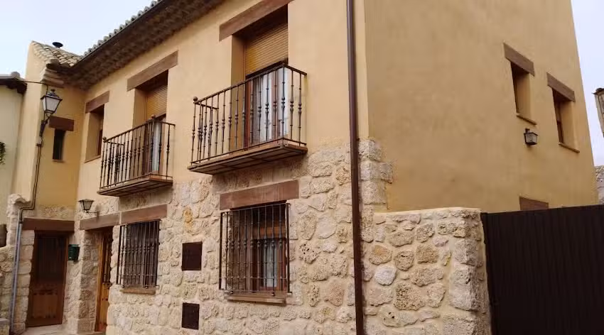 Casa Los Hermanos