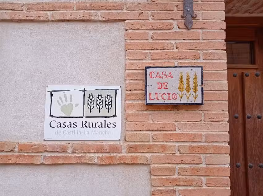 Casa Lucio