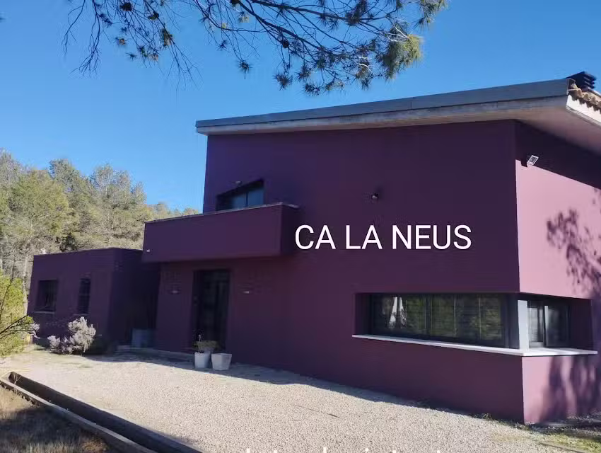 Casa Neus Sant Salvador de Guardiola