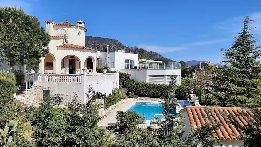 Casa Olivera – EnBonaMà Rentals