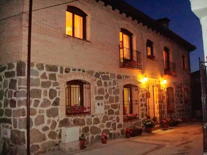 Casa Rual Los Caños de Cenicientos
