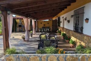 Casa rural Cortijo Chirzo