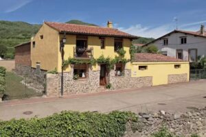 Casa Rural Edulis. Alquiler íntegro.Jardín y Barbacoa. La Rioja