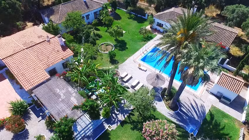 Casa Rural en Cádiz para Grupos de Grandes -FINCA NAVEDA