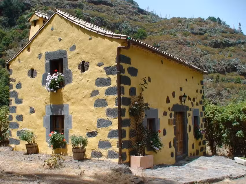 Casa Rural Finca Casa de La Virgen