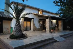 Casa Rural “Finca Los Olivos”.