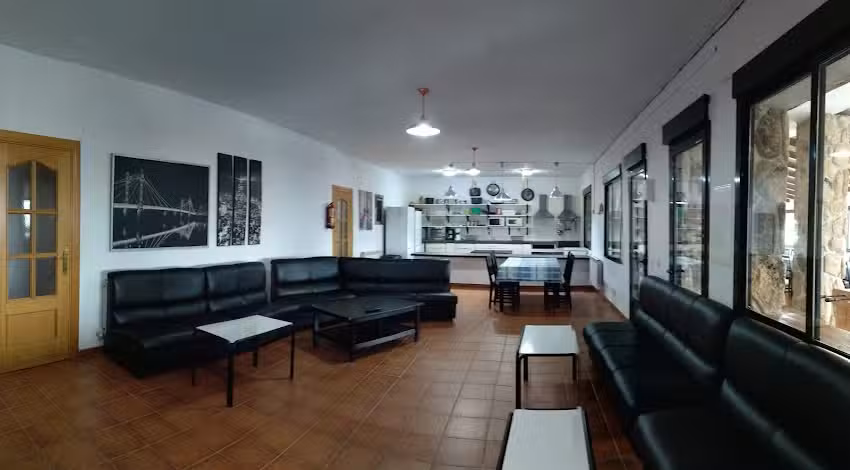 CASA RURAL GRANDE PARA GRUPOS