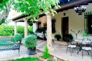 Casa Rural “La Noguera”.