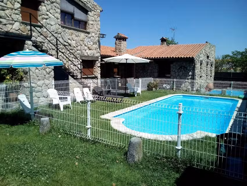 Casa Rural «Las Llares»