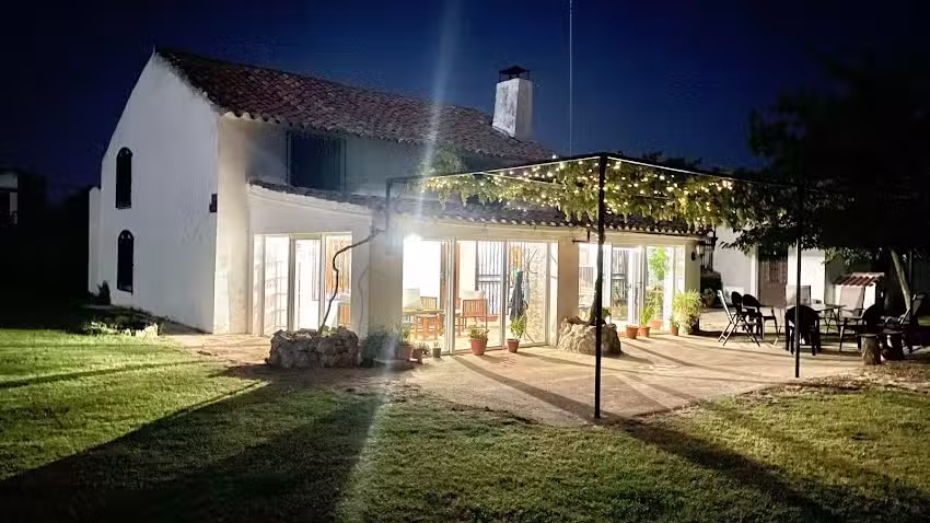 Casa Rural “Los Manantiales”.