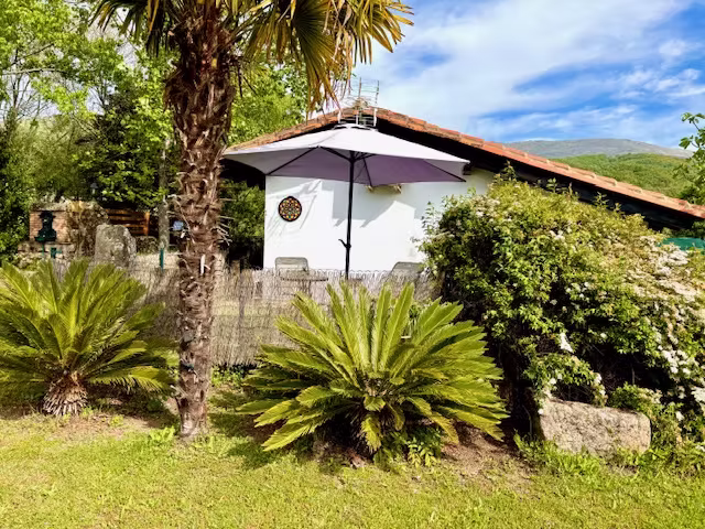 Casa rural Paraje de yuste (Custerhouse SL)