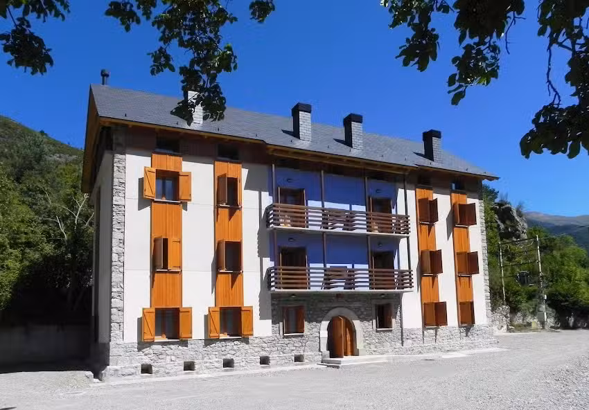 Casa rural y apartamentos accesibles Caserón Baruca