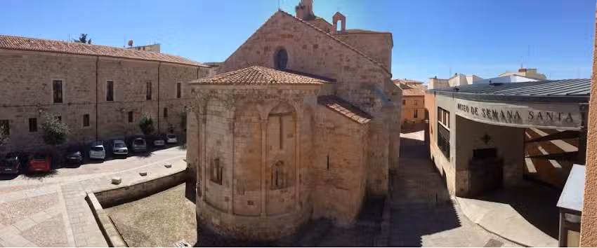 Casa Santa María La Nueva