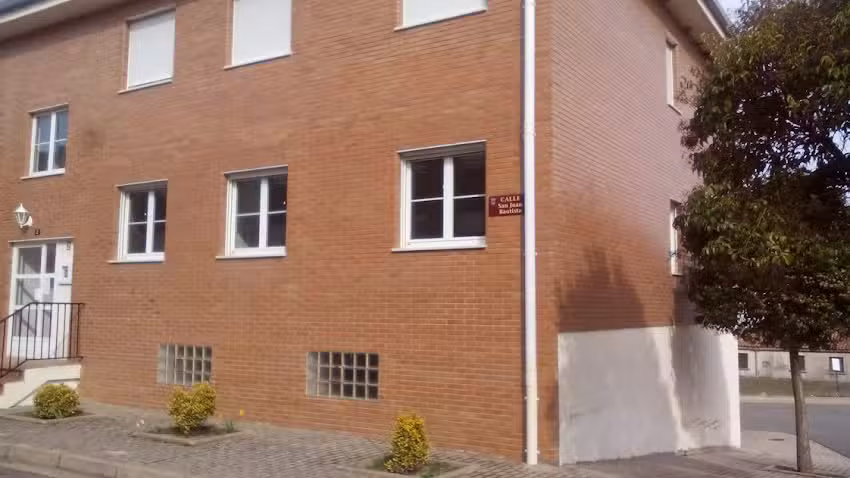 CASA TOÑO