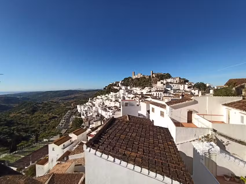 CASARES