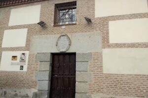 Casas Blasón de los Serrano