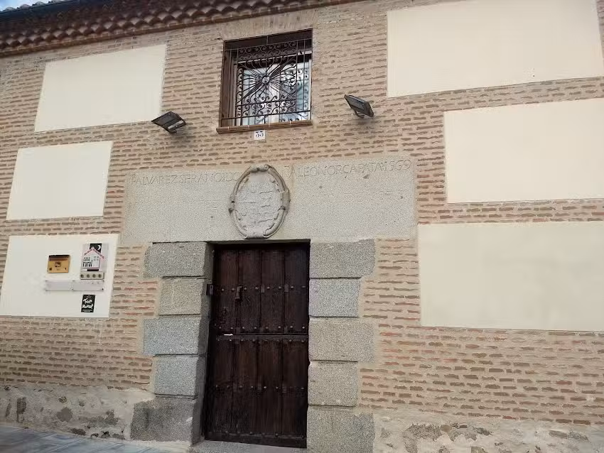 Casas Blasón de los Serrano