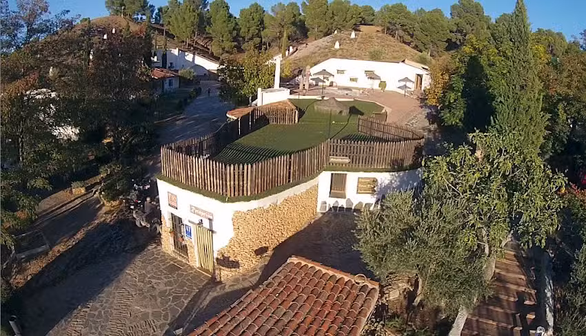 Casas Cueva del Tío Tobas