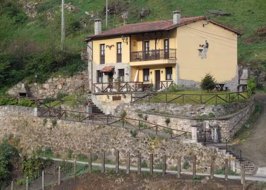Casas Rurales El Ferreiru