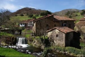 Casas rurales en Cantabria Reserva OnLine alojamientos y turismo rural