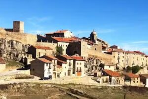 CASAS RURALES MÁXIMO & MERCEDES (PUERTOMINGALVO)