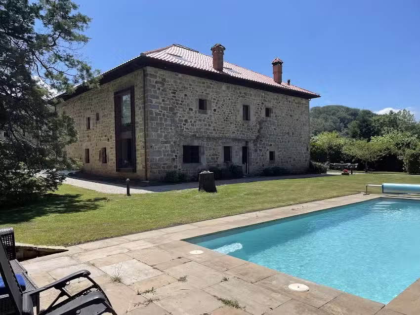 Casona de Córdoba con escudo de armas de Concha