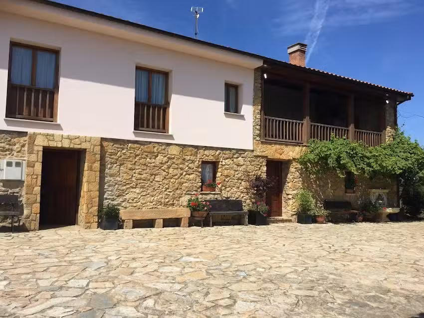 Casona de Latores
