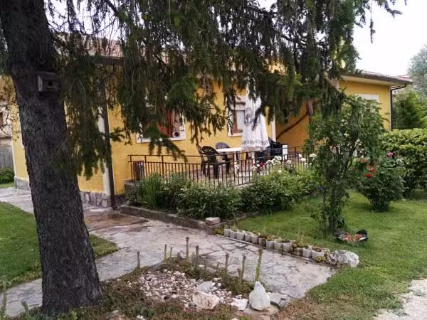 Chalet Riaza con jardin