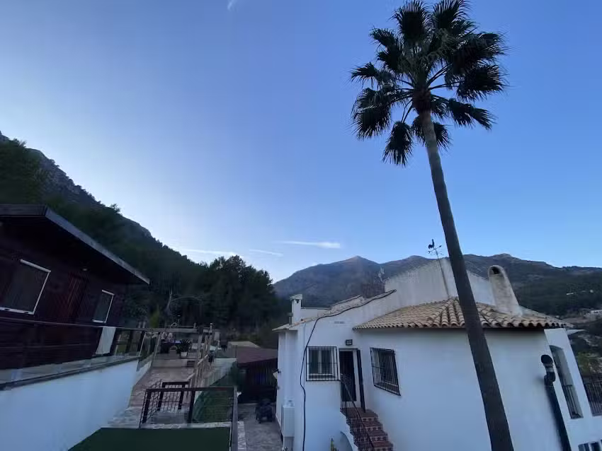 CHS CICLISMO CYCLING RETREAT & TRAINING CAMP. CASA GUADALEST BEAUTIFUL HOLIDAY HOME RENTAL /CYCLING RETREAT