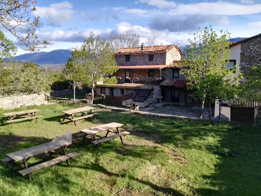 Colònies Cadí – Cal Caló (Cortariu) – Casa per grups