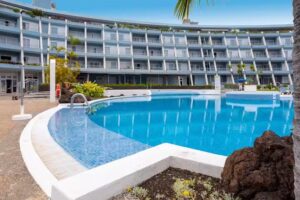 CORAL LA QUINTA PARK SUITES