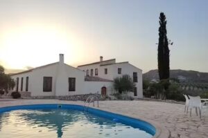 Cortijo Rural Urrá (Urra Manor House)