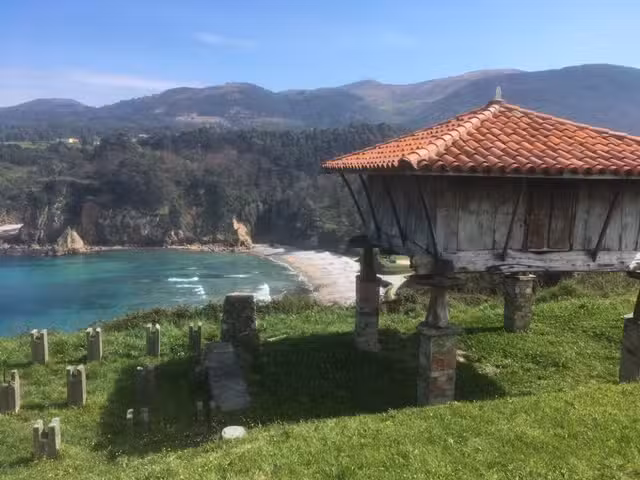 Costa Reinante Lua