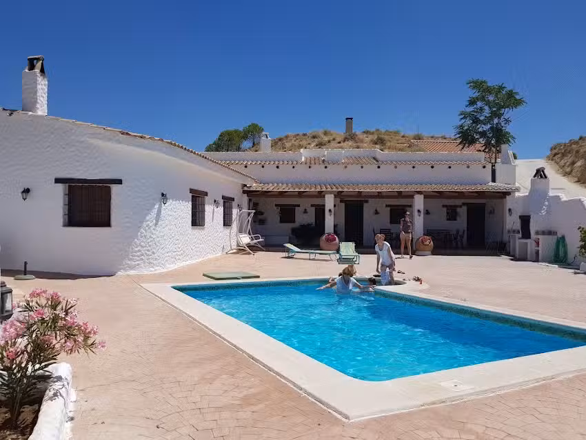 Cueva De La Alegría