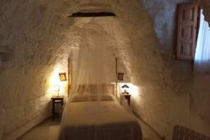 Cueva El Mirador Geoparque de Granada