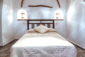 Cueva El Murallon Benamaurel