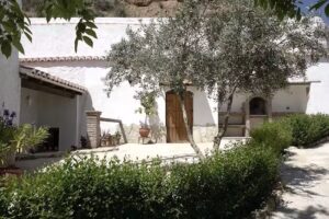 Cuevas Cortijo El Capellán