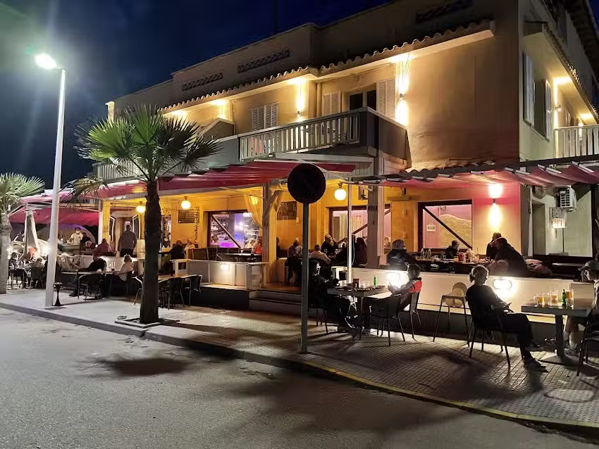 El Sol Sunshine Bar & Beach Apartments