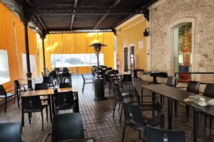 El Tren / Restaurante-Cafetería-Albergue